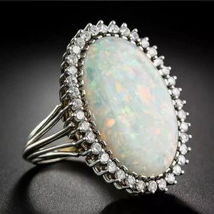 NWOT Silver Oval Opal Ring